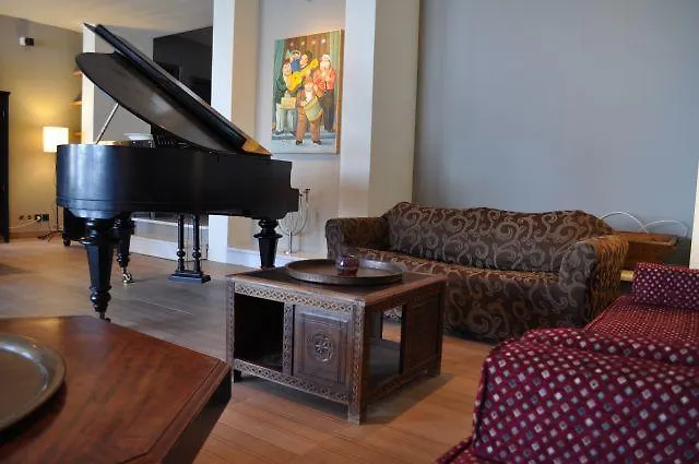 فيلة Leonidionhouses - The Ogra House ليونِذيو