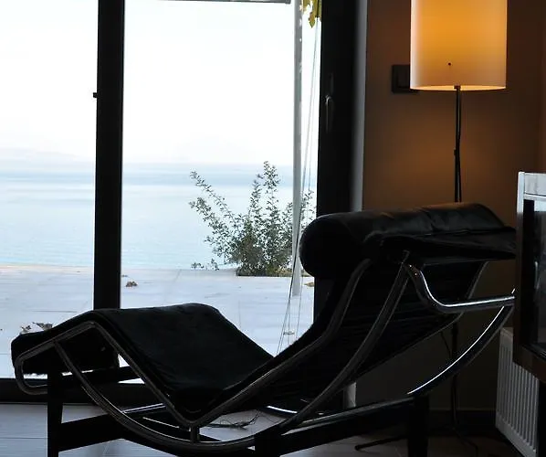 فيلة Leonidionhouses - The Ogra House ليونِذيو