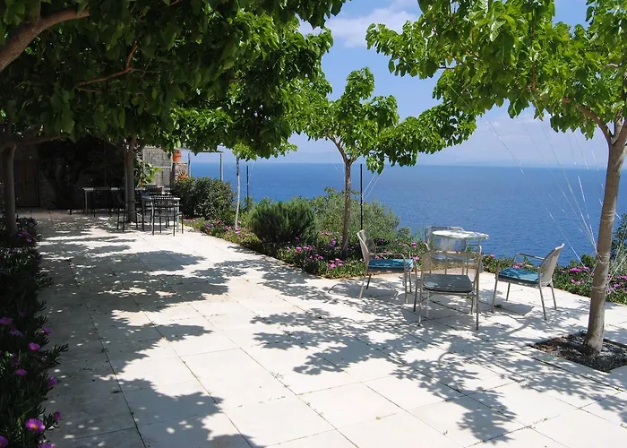 Villa Leonidionhouses - The Ogra House Leonídion