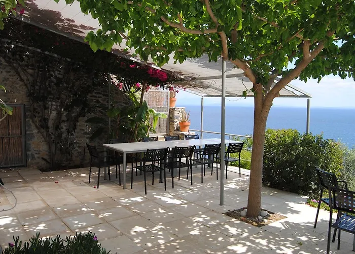 Leonidionhouses - The Ogra House *